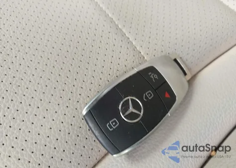 2019 Mercedes-Benz C 300 from USA, damaged, VIN 55SWF8DB1KU310034